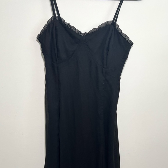 Fitted black spaghetti strap dress and corset and ruffle detail and tiered skirt - Picture 7 of 8